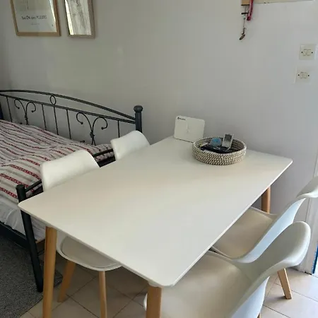 Moderna Yaya - Chora Apartment *